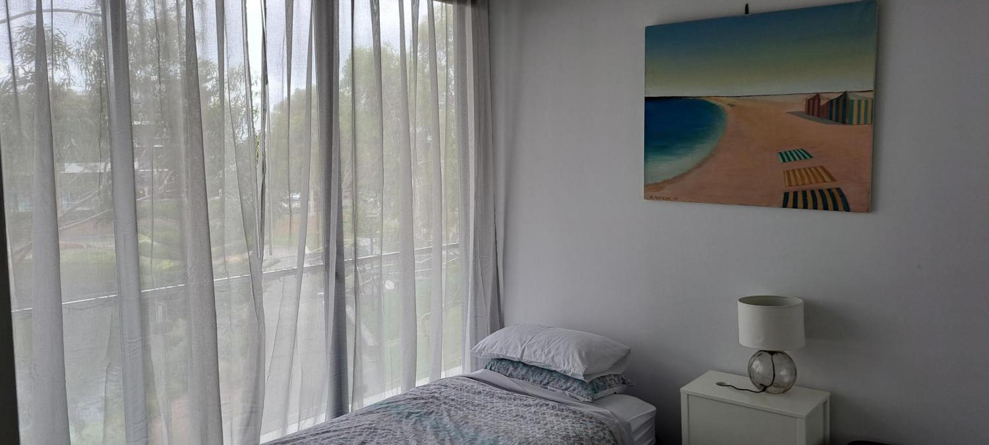 Marina View Apartment On The Maribyrnong River, Melbourne Exterior foto